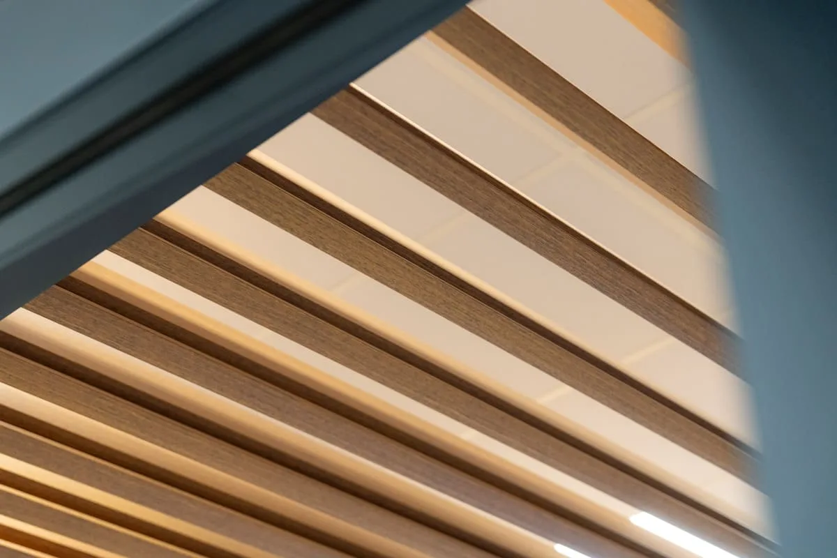 Pérgola bioclimática en Reus — Alu Toldos Europa